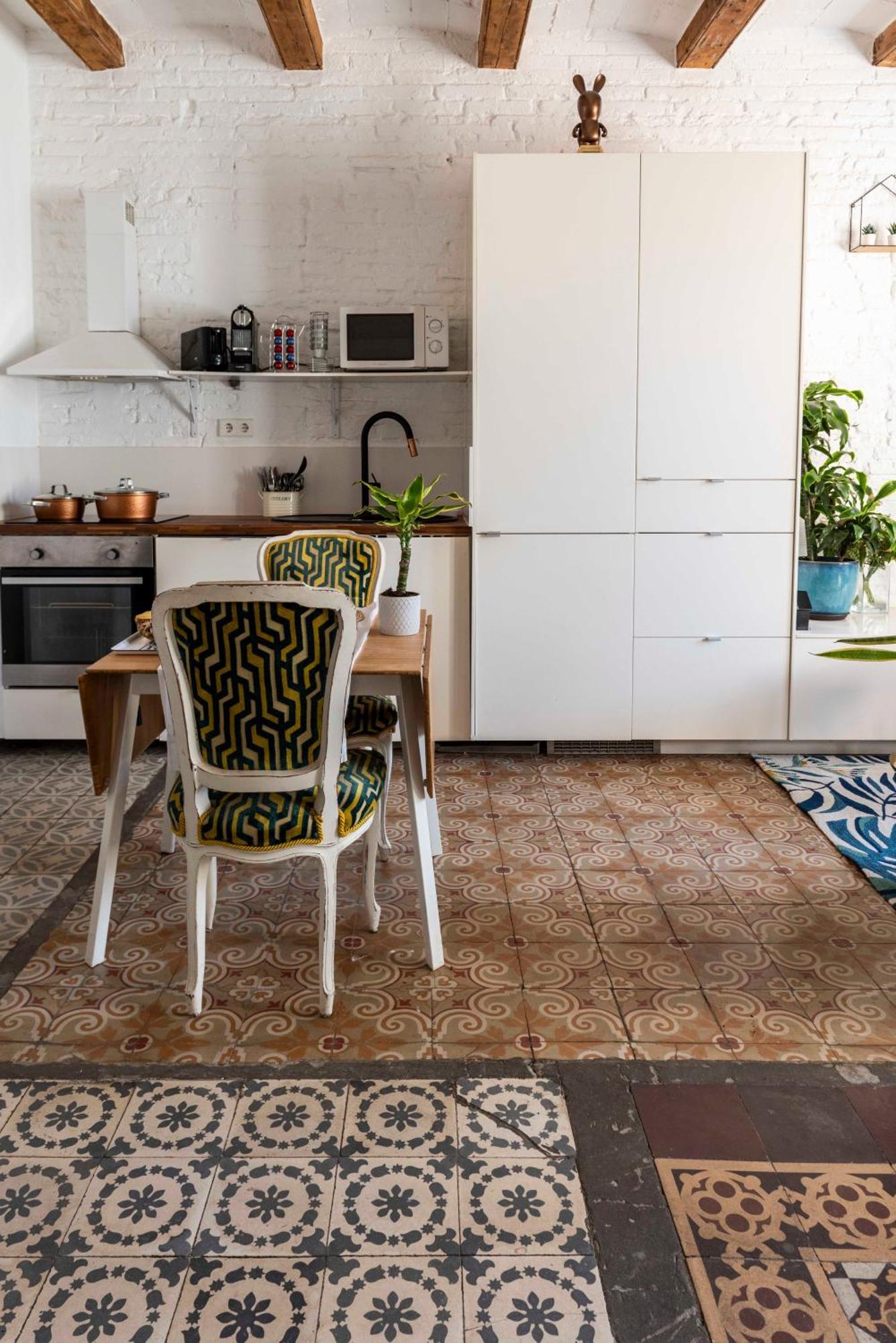 Appartamento Enchanting 2 Bedroom Flat With Terrace Near Placa Espanya